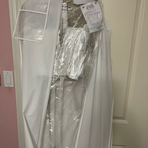 Maggie Sottero Wedding Dress - Picture 8 of 8